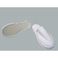 Pupper Slippers Plain Cream No. 39-40