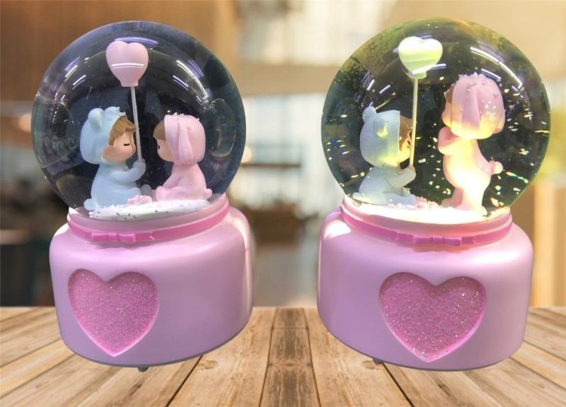 Children's Themed Lighted Musical Glass Snow Globe