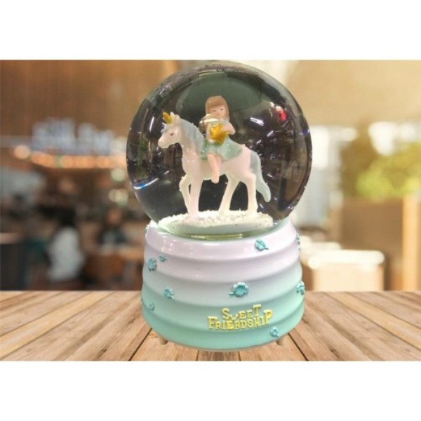 Lighted Musical Spray Snow Globe