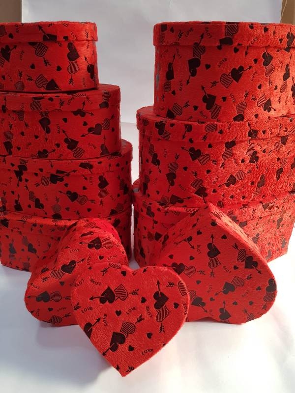 Velvet Heart Gift Box 10 pcs