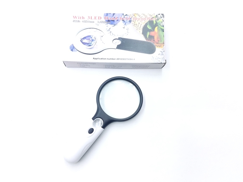 Wholesale 3 Led Hand Held Lighted Magnifier 90 mm