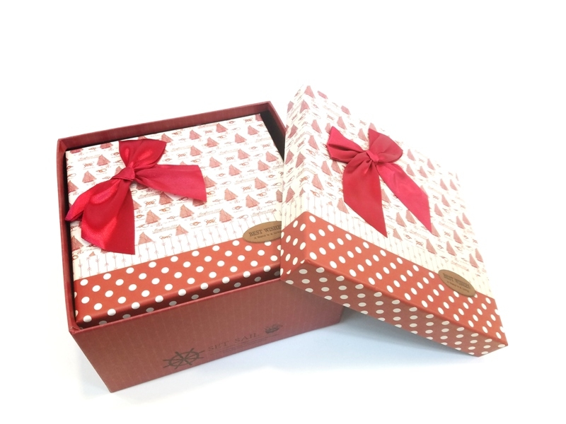 Wholesale 3-Pack Cardboard Gift Boxes