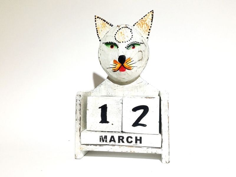 Wholesale Wooden Cat Calendar