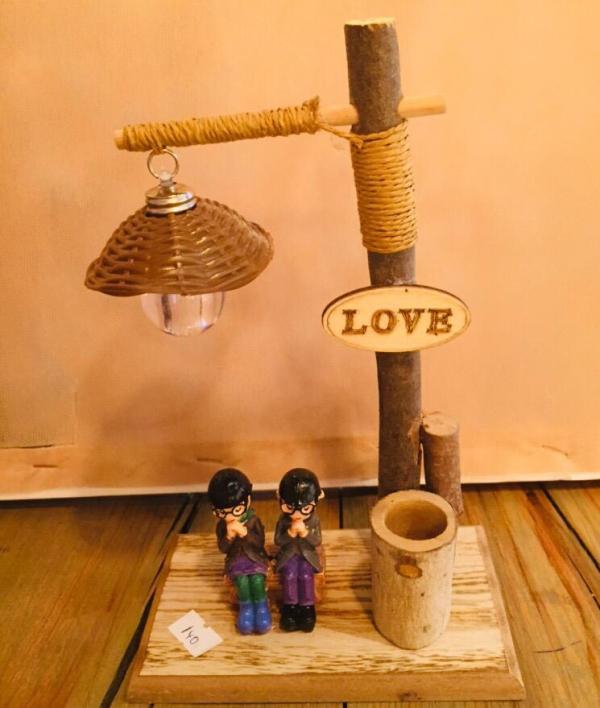 Wholesale Wooden Lover Lamp