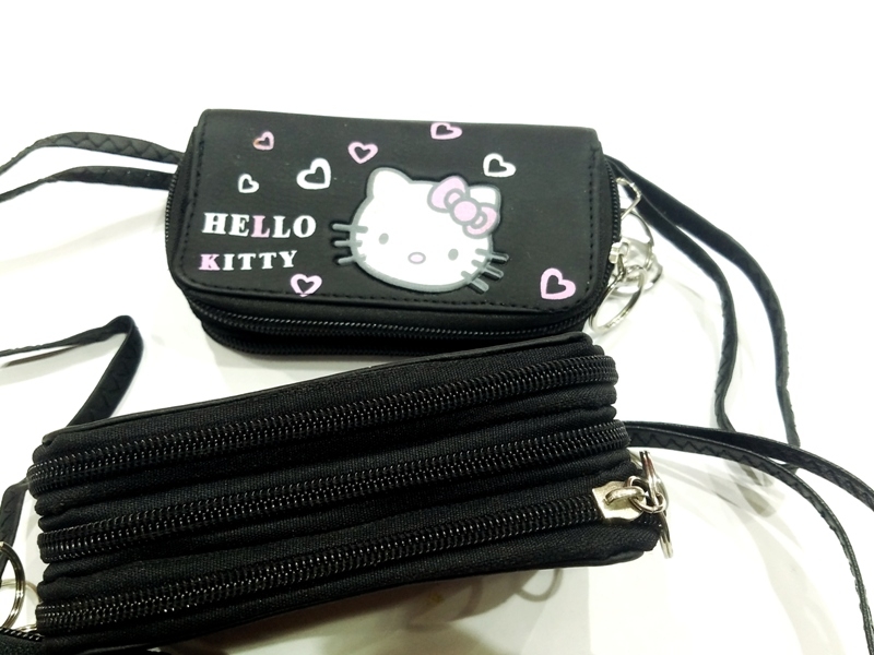 Wholesale Keychain Zippered Wallet Types