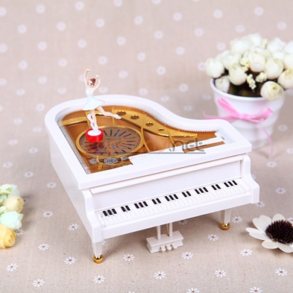 Wholesale Ballerina Piano Shaped Music Box