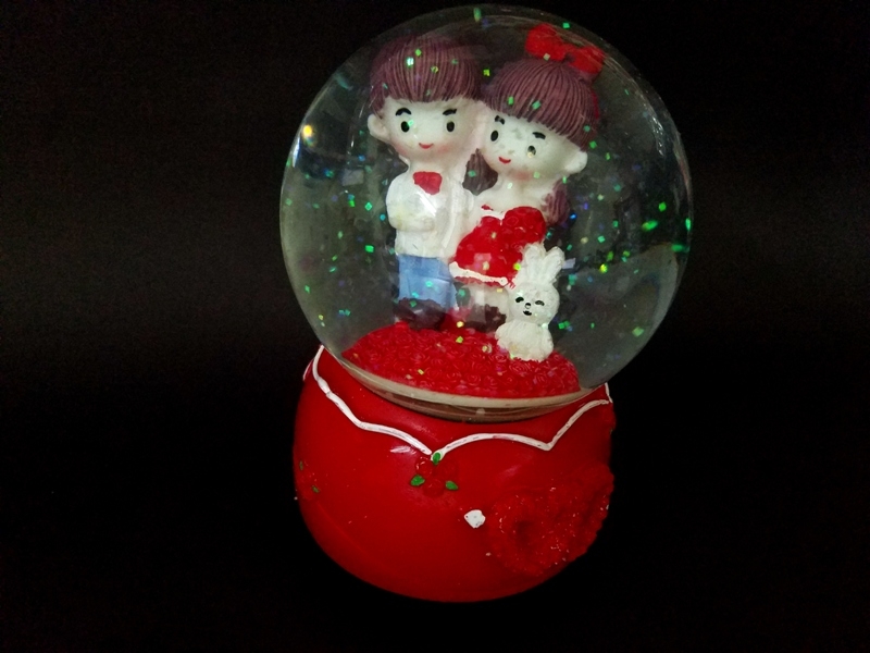 Wholesale Large Wind Up Snow Globes