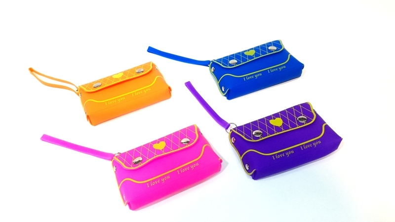 Wholesale Snap Silicone Wallets