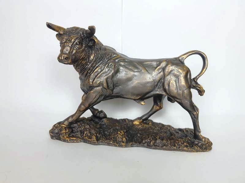 Wholesale Decorative Bull Figurine