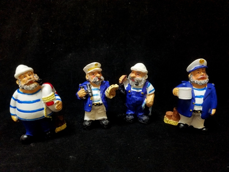 Wholesale Decorative Captain Trinket