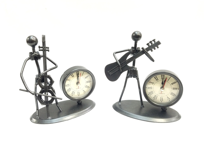 Wholesale Decorative Musician Metal Man Desk Clock