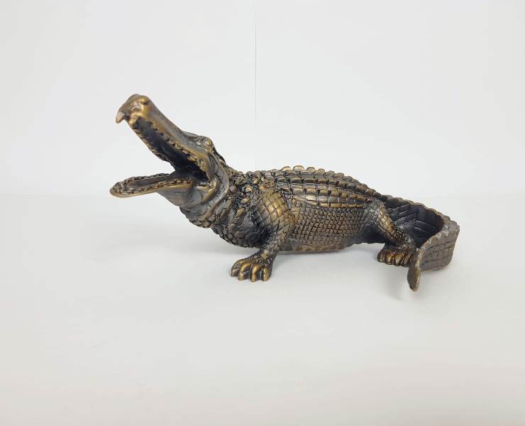 Wholesale Decorative Crocodile Trinket