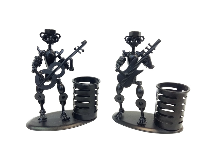 Wholesale Decorative Screw Man Metal Pen Holder Trinkets