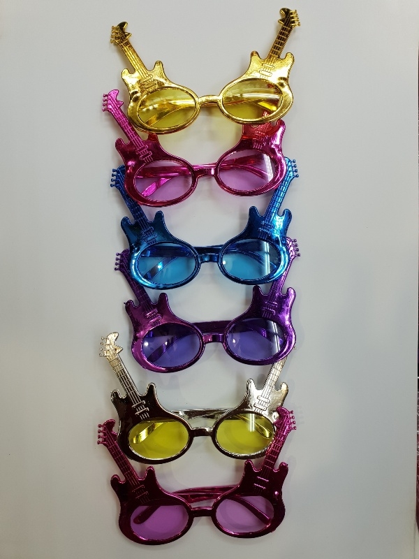 Wholesale Guitar Design Shiny Party Glasses