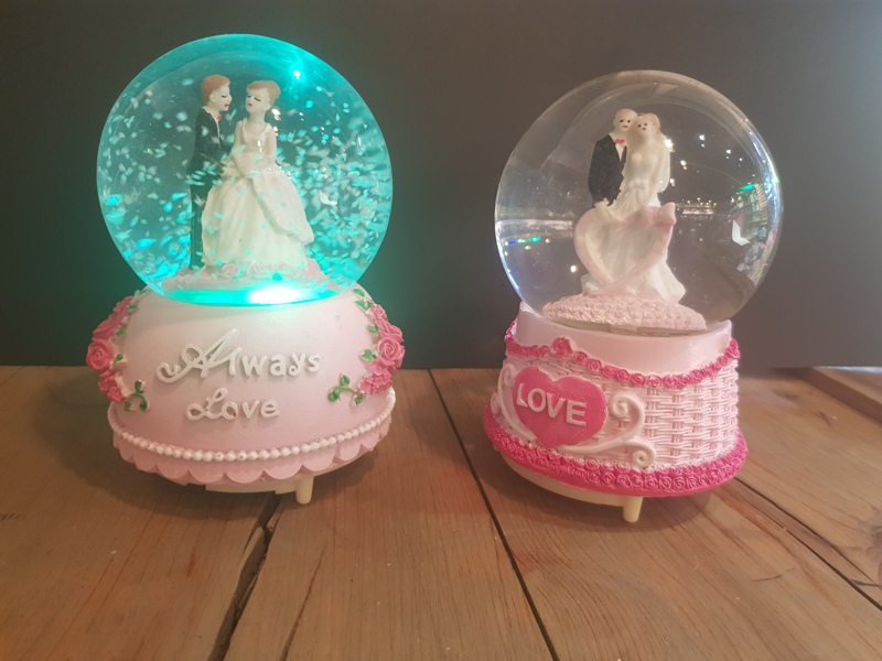 Wholesale Illuminated Musical Snow Plow Snow Globes