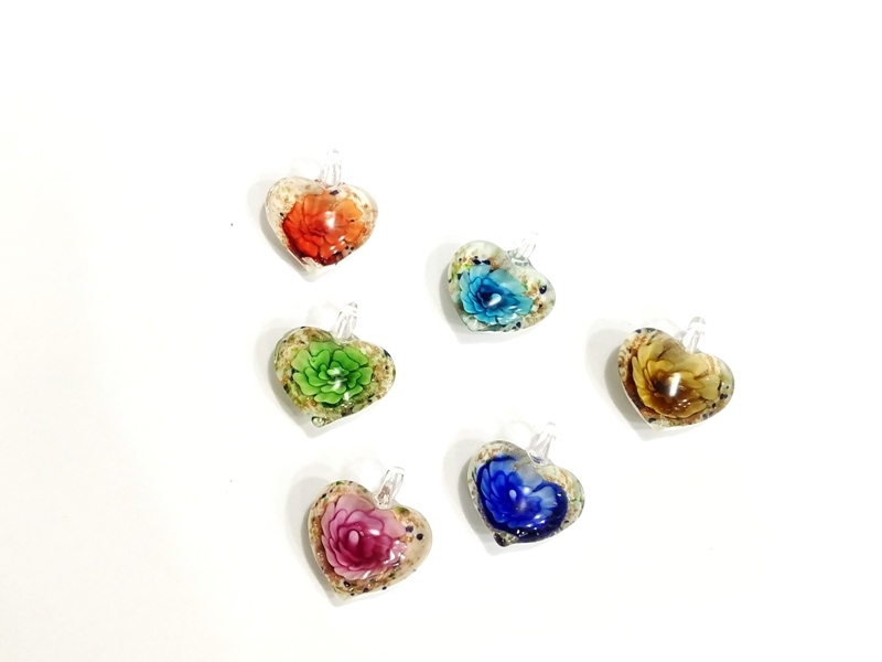 Wholesale Heart Shaped Glass Pendant