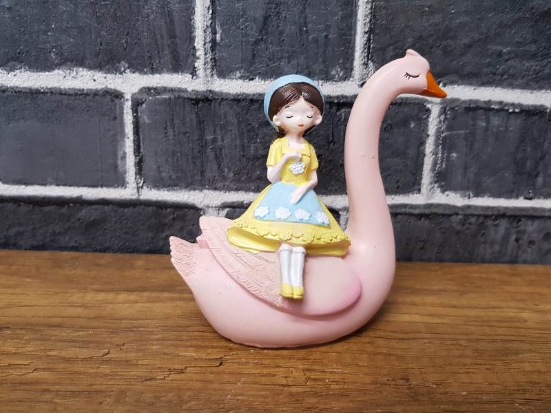 Wholesale Swan Decorative Girl Trinket