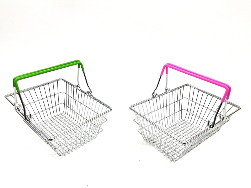 Wholesale Medium Metal Hand Basket