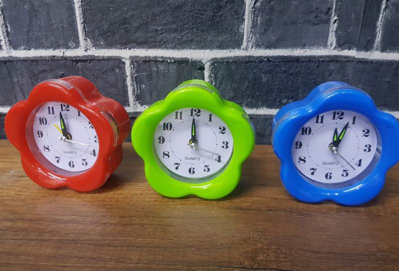 Wholesale Colorful Plastic Alarm Table Clock