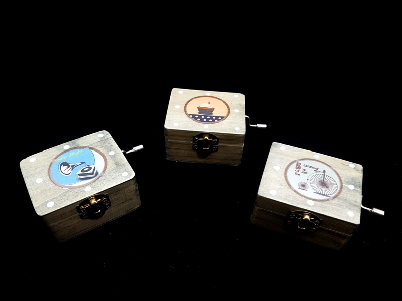 Wholesale Retro Design Mini Music Box